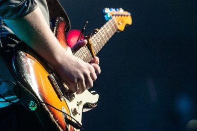 Aula de Guitarra - Escola de Música Ritmo e Som - Banner