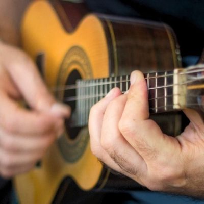 Aula de Pandeiro - Escola de Música Ritmo e Som - Banner