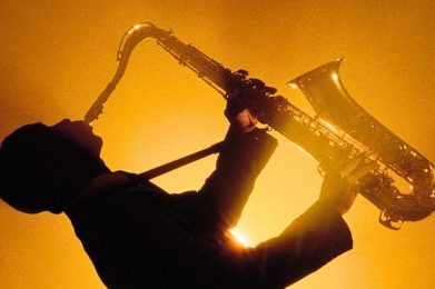 Aula de Saxofone Sax - Escola de Música Ritmo e Som - Banner