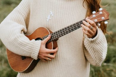 Aula de Ukulele - Escola de Música Ritmo e Som - Banner