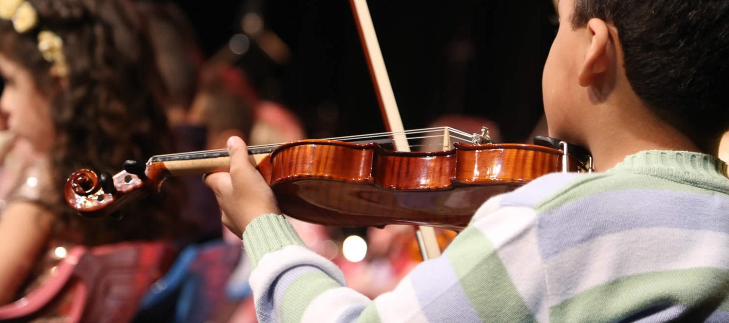 A Escola 1 Aula de Violino para Crianças em Curitiba Iniciação ao Instrumento Musical Ritmo e Som e1473296273793
