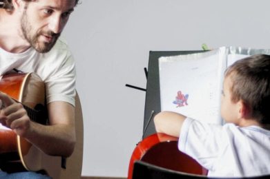 Iniciação ao Instrumento Musical - Escola de Música Ritmo e Som - Banner