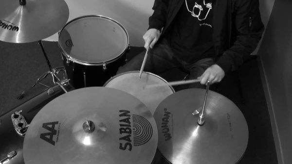 Técnica de Bateria Rimshot - Minuto baterístico - Flavio Cantador Coimbra - Ritmo e Som