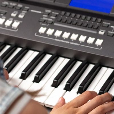 Aula de Teclado - Escola de Música Ritmo e Som - Banner