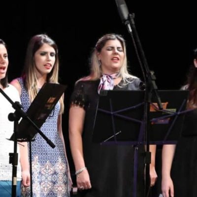 Prática de Canto Coral - Escola de Música Ritmo e Som - Banner